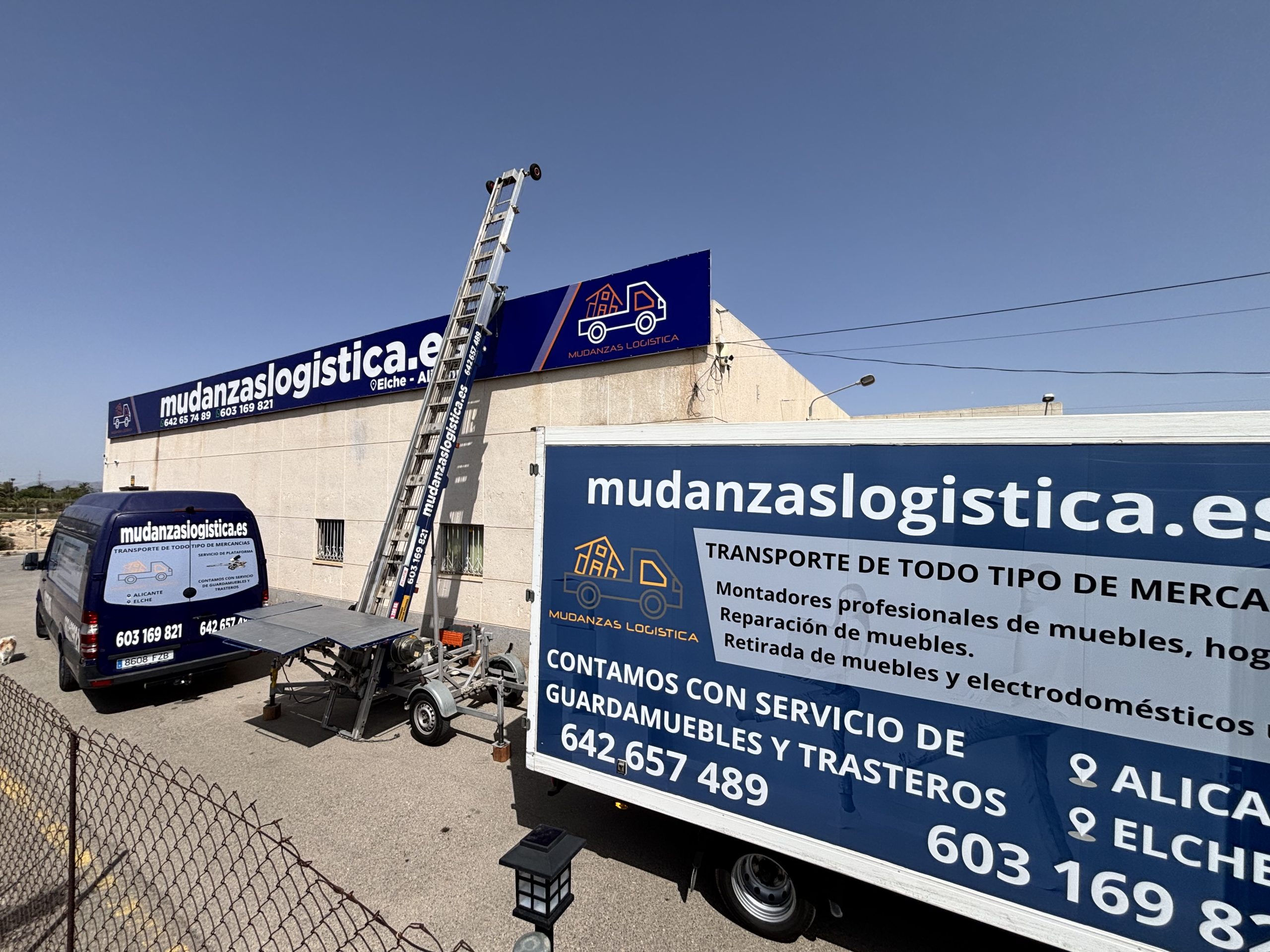 Traslado de domicilio y mudanzas. Empacar y desempacar, embalaje. Traslado de muebles y enseres.